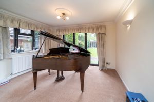 EXTENDED LOUNGE- click for photo gallery